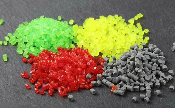 Butiran TPE Tahan Selip Lembut TPE Elastomer Untuk Pegangan Pena