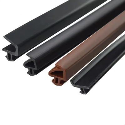 Tahan Cuaca Termoplastik Elastomer TPE Untuk Seal Strip